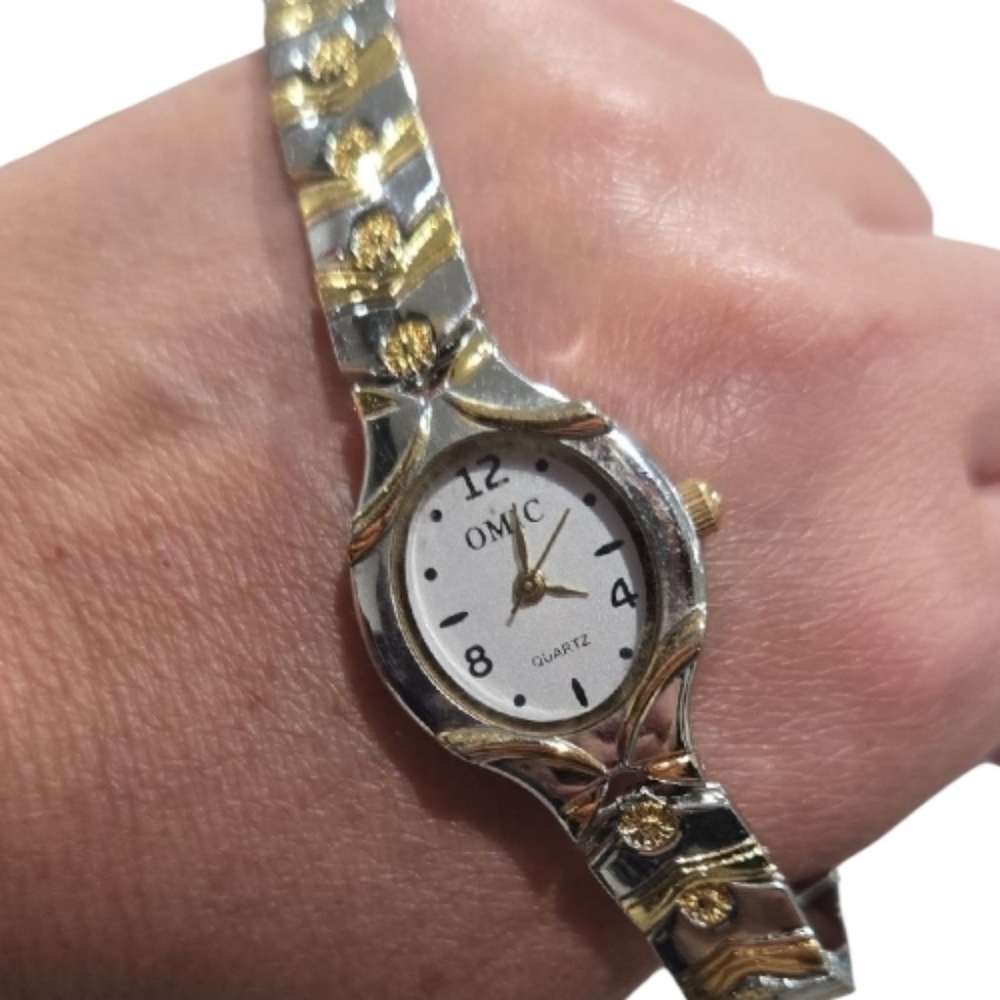 Chic Two-Tone Victorian Women's Vintage Watch New